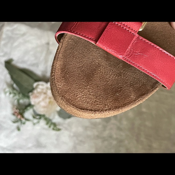 A2 Aerosoles 10 - Picture 3 of 10